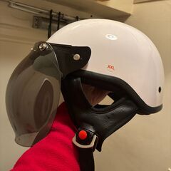 大きいサイズの半ヘルメット　XXL(63〜64cm）