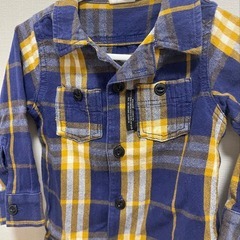 ほぼ未使用　BREEZE シャツ　90cmの画像