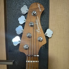 五弦ベース Bacchusの画像