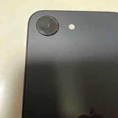 ★美品 iPhone 16e 128GB ブラック バッテリー容量100%の画像