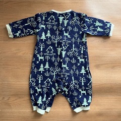 【クリスマス】キルティングロンパース 80cm ネイビー トナカイ ツリーの画像
