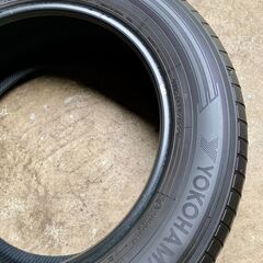 YOKOHAMAタイヤADVAN V61 235/60R13 103H 中古タイヤ4本セットの画像