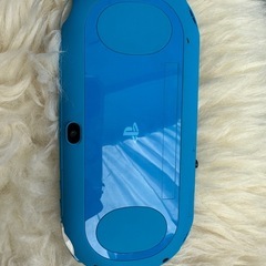 PS Vita 本体 ブルー　PCH-2000の画像