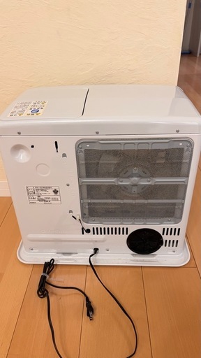 石油ファンヒーター　CORONA  
ポリタンク&電動ポンプ付  