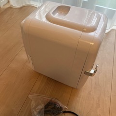 ミニ冷蔵庫の画像