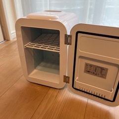 ミニ冷蔵庫の画像