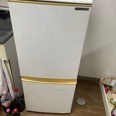 冷蔵庫の画像