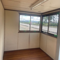 店舗用プレハブの画像