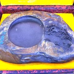 今回は北上市のお客様より、書道具の中国硯を出張買取させてい…