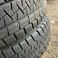 ピレリ　スタッドレスタイ　175/65R15の画像