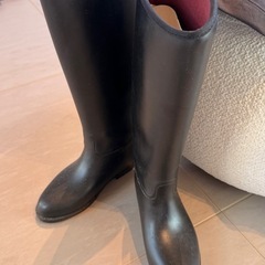 乗馬セット パンツ ブーツ ヘルメットの画像
