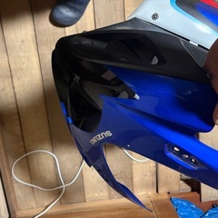 2006年ぐらいGSX600Rカウルセットの画像