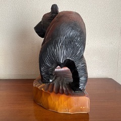 熊の置き物、彫刻の画像