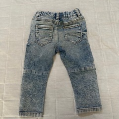 ムージョンジョンソロンT とデニムの画像