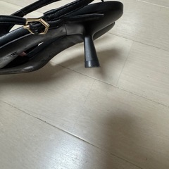 H &M ミュールの画像
