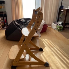 すくすくスリムフィット（子供用椅子）の画像