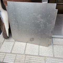 引き取り決定しました。ステンレス棚の画像