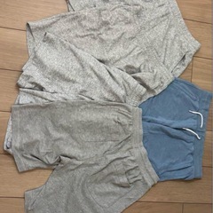 UNIQLO ハーフパンツ　グレーパーカー　６点セット　ト本日渡し⭕️の画像