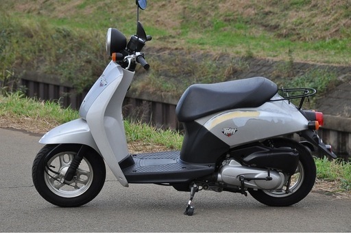 トゥデイ　AF61 実走行9，713km Dベルト新品交換済み　サイドスタンド付き　外装交換OK　埼玉県新座市発　近隣配送無料　