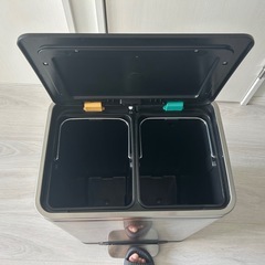 ゴミ箱 の画像