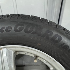 205/65R16 スタッドレスタイヤの画像