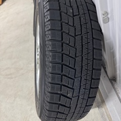 205/65R16 スタッドレスタイヤの画像