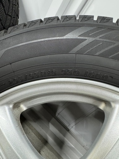 205/65R16 スタッドレスタイヤ 5H PCD100