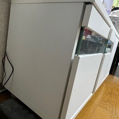 TV台　IKEAの画像