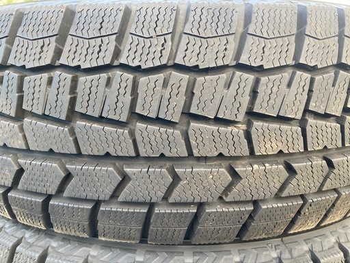 バリ山　DUNLOP 185/65R15 24年製　冬タイヤ