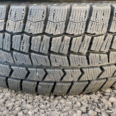 バリ山　DUNLOP 185/65R15 24年製　冬タイヤ　の画像