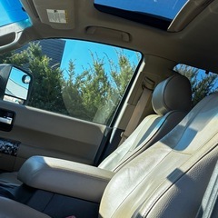 TOYOTA SEQUOIA セコイア　プラチナム 1ナンバー　ローンご相談ください。の画像