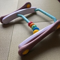 お渡し先決まりました！赤ちゃんが歩く時の歩行器の画像