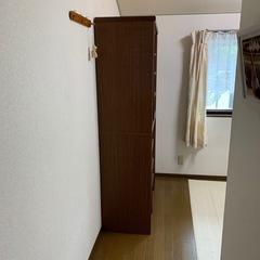 本棚2分割可能、単行本からアルバムまで大きさ調整可能の画像