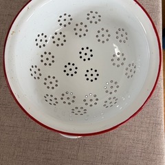 ホーローのフルーツばすけっとバスケットの画像