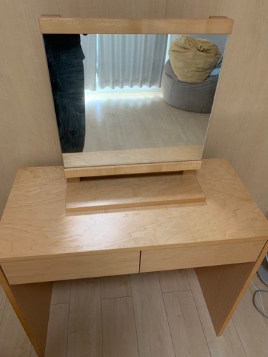 無印良品 デスクとミラー