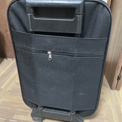 キャリーケースの画像