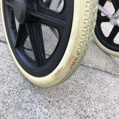 新品 折りたたみ　車椅子の画像