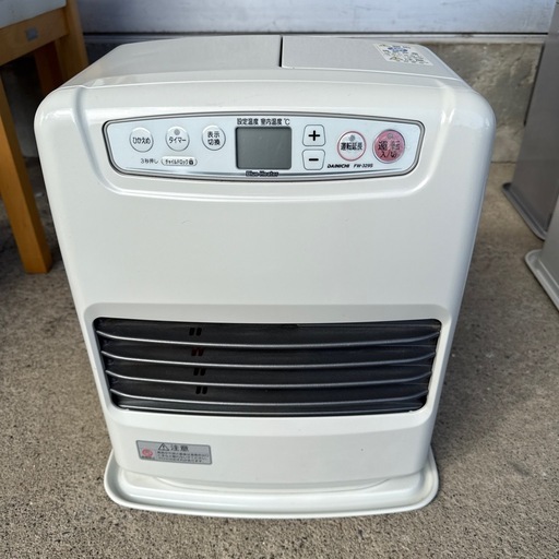 動作確認済　ダイニチ 石油ファンヒーター 3.20kw　FW-329S　人気のホワイト 2013年製