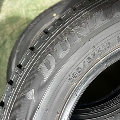 ダンロップ WM02 205/65r16 8分山 スタッドレス 冬タイヤ の画像