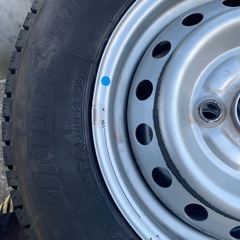 軽バンスタッドレスタイヤホイールセット。145\80R12.80/78N
の画像