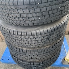 軽バンスタッドレスタイヤホイールセット。145\80R12.80/78N
の画像