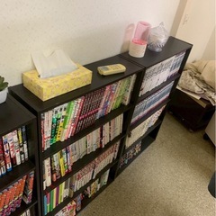 本とほんだ本棚の画像