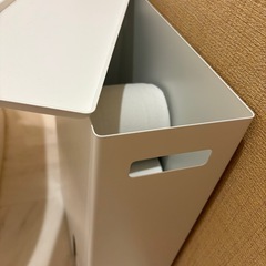 トイレットペーパー入れの画像
