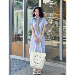 シャツワンピース＋肩掛けカーディガンの画像