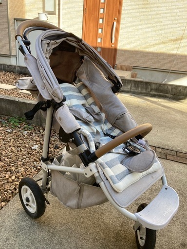 エアバギー製折りたたみベビーカー