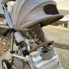 エアバギー製折りたたみベビーカー
の画像