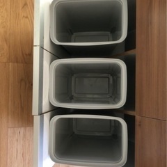 ゴミ箱 家具 収納棚の画像
