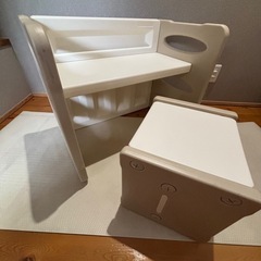 キッズデスク&チェアセット　２セットの画像