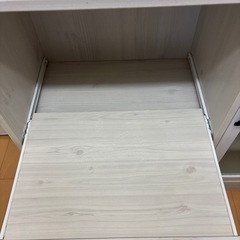 食器棚の画像