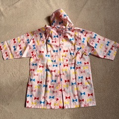 レインコート　100
の画像